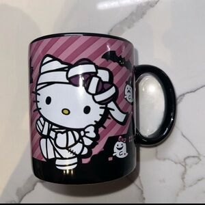 Hello Kitty mummy mug
